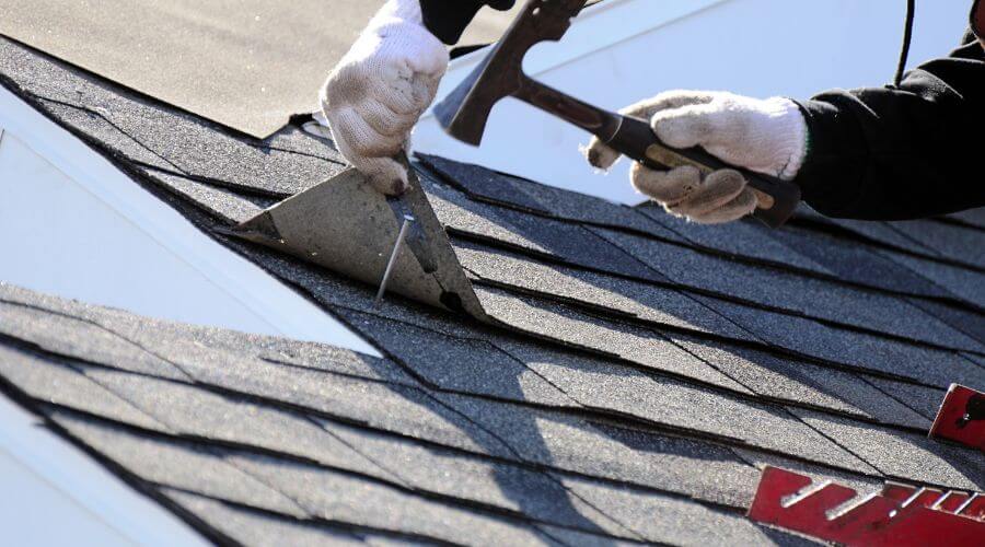 Professional residential roofers in Ponder, TX
